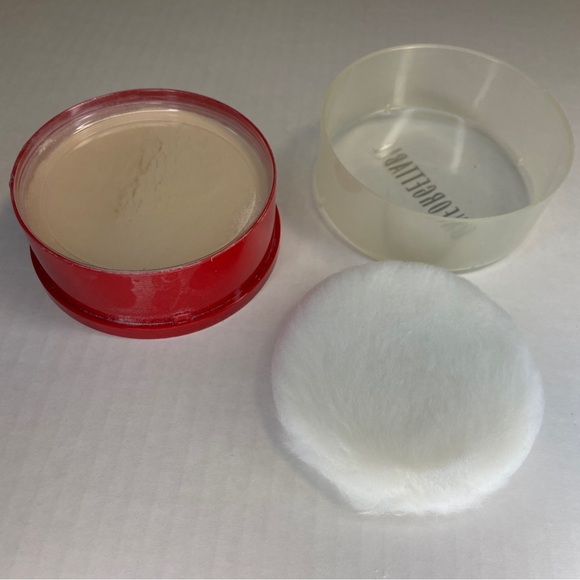 Revlon Unforgettable dusting powder - Picture 3 of 5